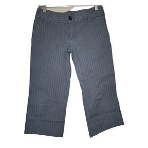 Banana Republic Womens Short Capri Pants Size 4 Gray Pinstriped Mid Rise